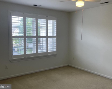 37 Palmer Drive - Photo Thumbnail 11