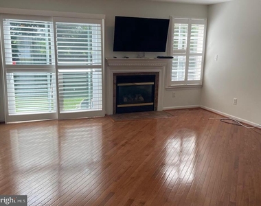 37 Palmer Drive - Photo Thumbnail 5