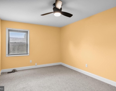 10 Traynor Lane - Photo Thumbnail 16