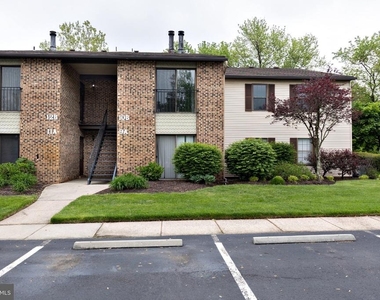 10 Sumac Court - Photo Thumbnail 2
