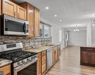 32 Larkin Road - Photo Thumbnail 9
