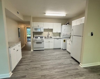 8433 Greenbelt Road - Photo Thumbnail 3