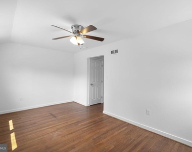 6212 Carters Lane - Photo Thumbnail 18