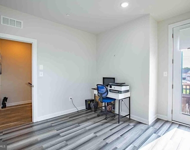 167 Lyons Creek Drive - Photo Thumbnail 38