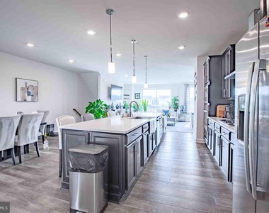 167 Lyons Creek Drive - Photo Thumbnail 21