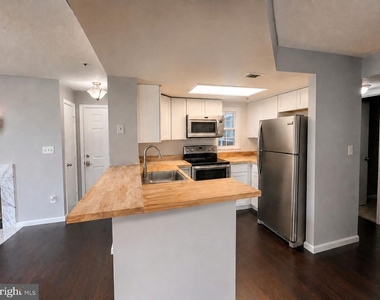 14113 Bowsprit Lane - Photo Thumbnail 5