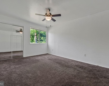 7170 Donnell - Photo Thumbnail 26