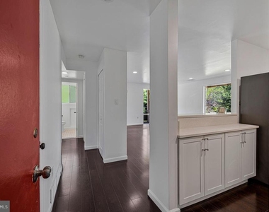 7170 Donnell - Photo Thumbnail 7