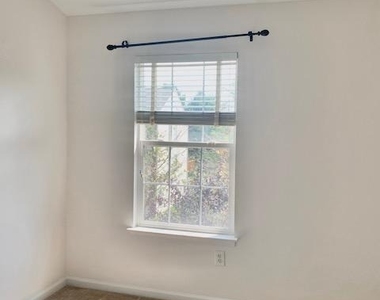 18122 Truffle Lane - Photo Thumbnail 33