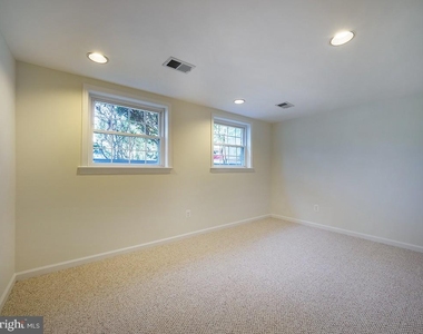 2702 Navarre Drive - Photo Thumbnail 28
