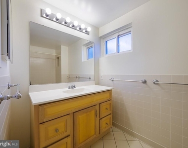 2702 Navarre Drive - Photo Thumbnail 30