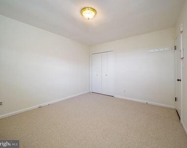 2702 Navarre Drive - Photo Thumbnail 18