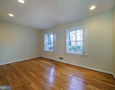 2702 Navarre Drive - Photo Thumbnail 21