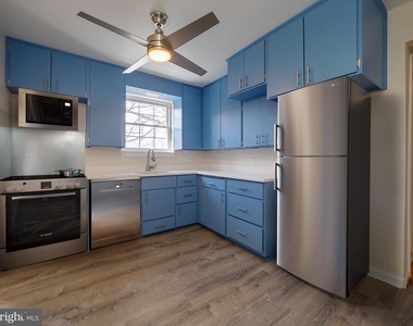 2702 Navarre Drive - Photo Thumbnail 14