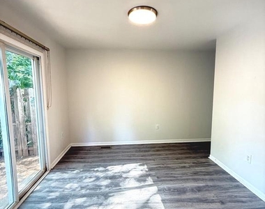 66 Anna Court - Photo Thumbnail 4