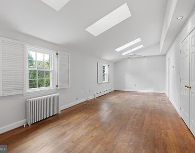 8222 Larry Place - Photo Thumbnail 20