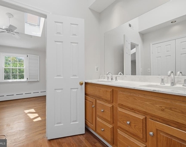 8222 Larry Place - Photo Thumbnail 22