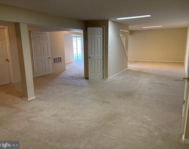 12617 Falconbridge Drive - Photo Thumbnail 43