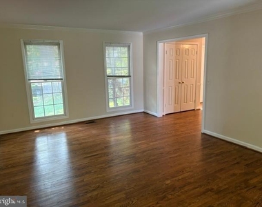 12617 Falconbridge Drive - Photo Thumbnail 4