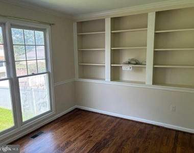 12617 Falconbridge Drive - Photo Thumbnail 8