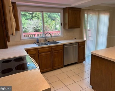 12617 Falconbridge Drive - Photo Thumbnail 16