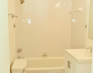 3838 Angelton Court - Photo Thumbnail 12