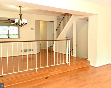 3838 Angelton Court - Photo Thumbnail 10