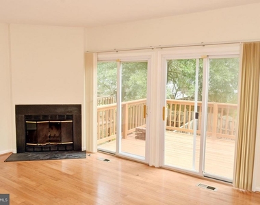 3838 Angelton Court - Photo Thumbnail 6