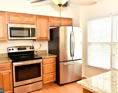 3838 Angelton Court - Photo Thumbnail 5