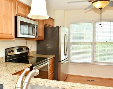 3838 Angelton Court - Photo Thumbnail 4