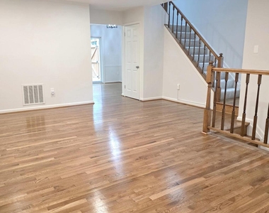 10617 Pine Haven Terrace - Photo Thumbnail 3