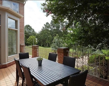 9 Alloway Court - Photo Thumbnail 8