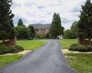 9 Alloway Court - Photo Thumbnail 33
