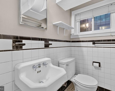 7215 Rollingwood Drive - Photo Thumbnail 25
