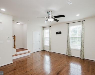 8607 Enoch Pratt Drive - Photo Thumbnail 16