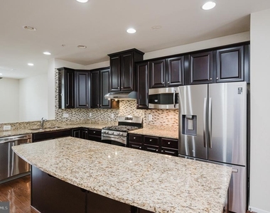 8607 Enoch Pratt Drive - Photo Thumbnail 10