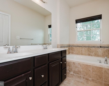 8607 Enoch Pratt Drive - Photo Thumbnail 25