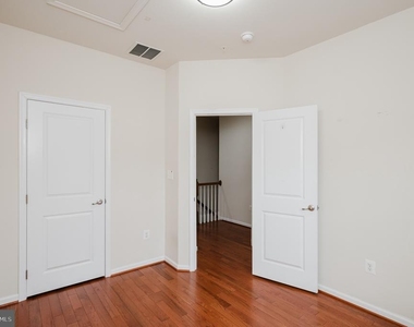 8607 Enoch Pratt Drive - Photo Thumbnail 29