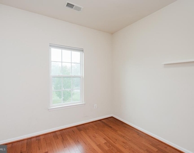 8607 Enoch Pratt Drive - Photo Thumbnail 27
