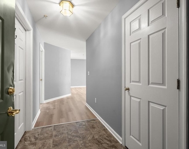 9150 Gracious End Court - Photo Thumbnail 3