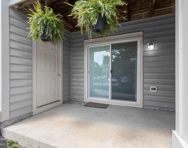 9150 Gracious End Court - Photo Thumbnail 32