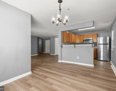 9150 Gracious End Court - Photo Thumbnail 10