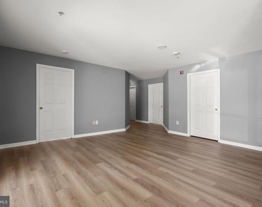 9150 Gracious End Court - Photo Thumbnail 8