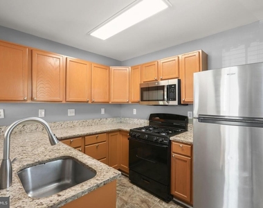 9150 Gracious End Court - Photo Thumbnail 14