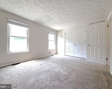 945 Redfield Road - Photo Thumbnail 11