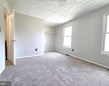 945 Redfield Road - Photo Thumbnail 15