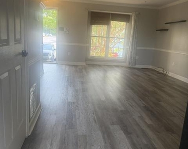6338 Towncrest Court - Photo Thumbnail 7