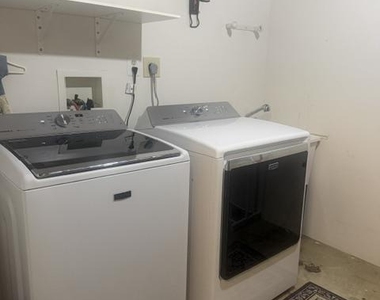 6338 Towncrest Court - Photo Thumbnail 15