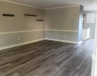 6338 Towncrest Court - Photo Thumbnail 10