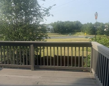6338 Towncrest Court - Photo Thumbnail 14